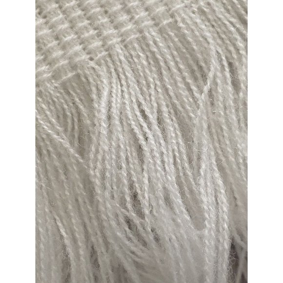 Vintage Carson Pirie Scott White‎ Embroidered Baby Blanket 38 x 42 Spain Acrylic - Picture 6 of 16